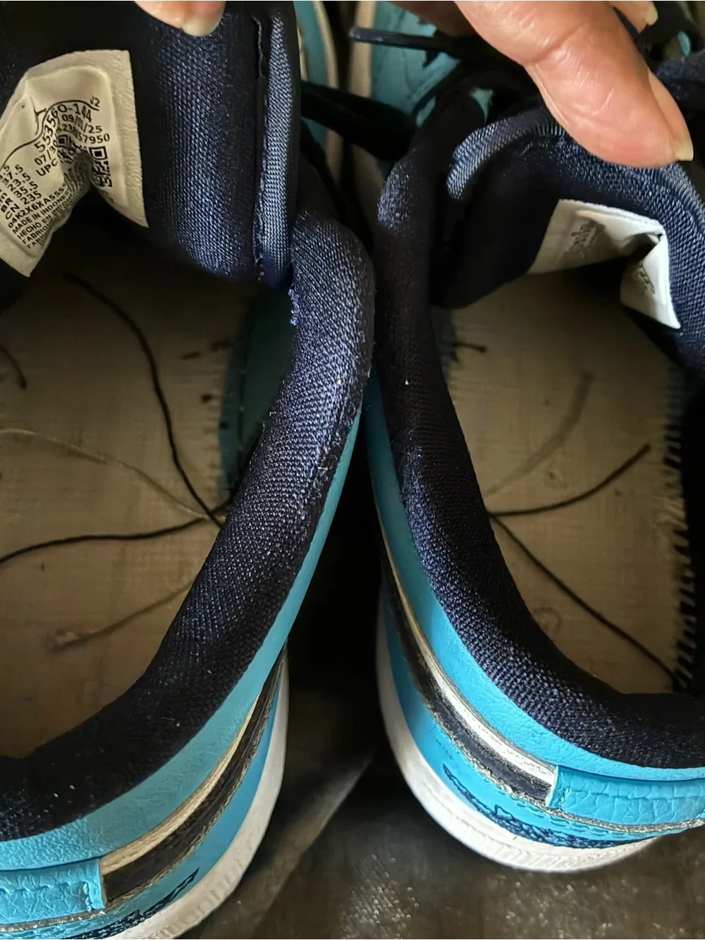 Nike Kids Turquoise, White & Black Low-Top Sneakers